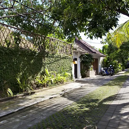 Villa Emma | Heart Of Seminyak | 350M Beach-3