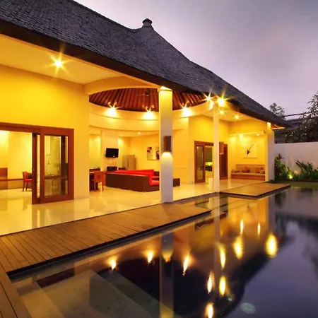 Oval Villa Bali-3