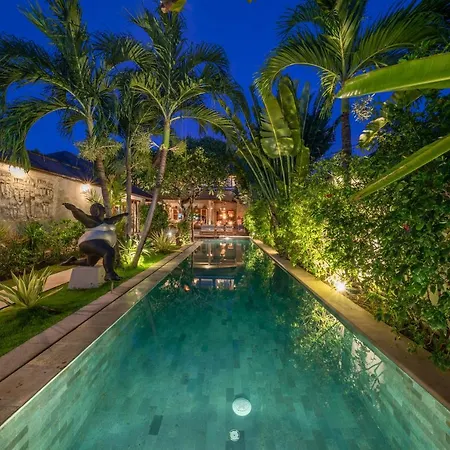 Villa Teman - Luxury 4Br Villa In Central Seminyak - Huge Pool-3