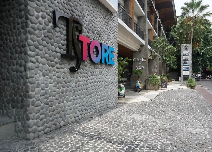 Hotels in de buurt van Dewaruci-rotonde