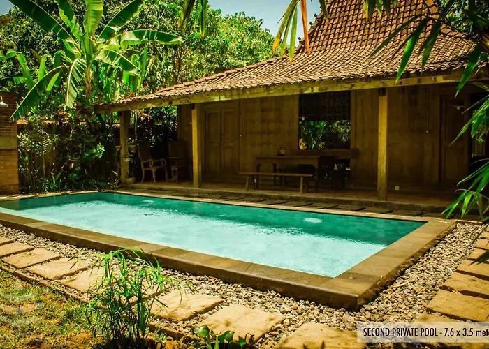 Wahyu Lux Honeymoon Joglo 2 Villa Seminyak