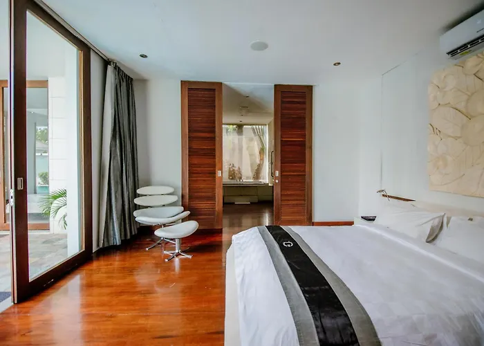 C151 Smart Villas At Seminyak met een Zwembad